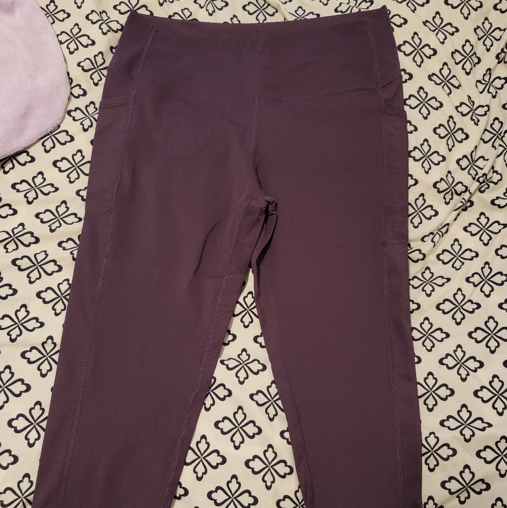 Zyia Wine Leggings